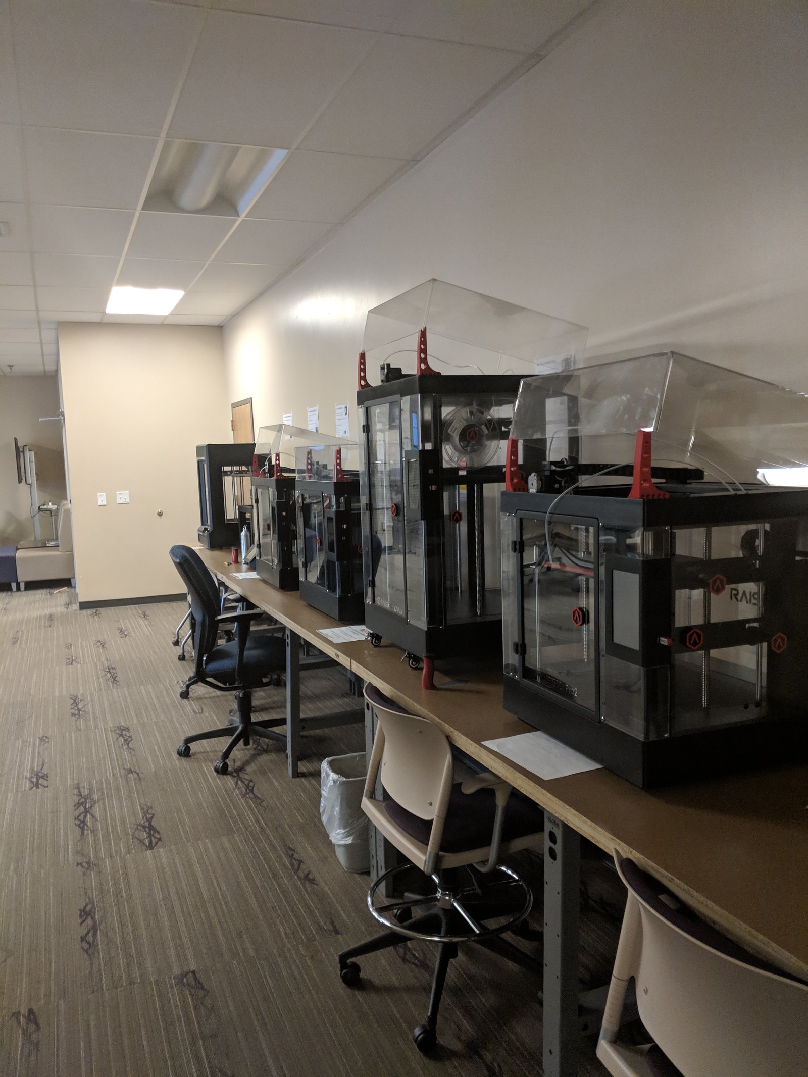 Tennessee Tech makers space of Raise3D printers