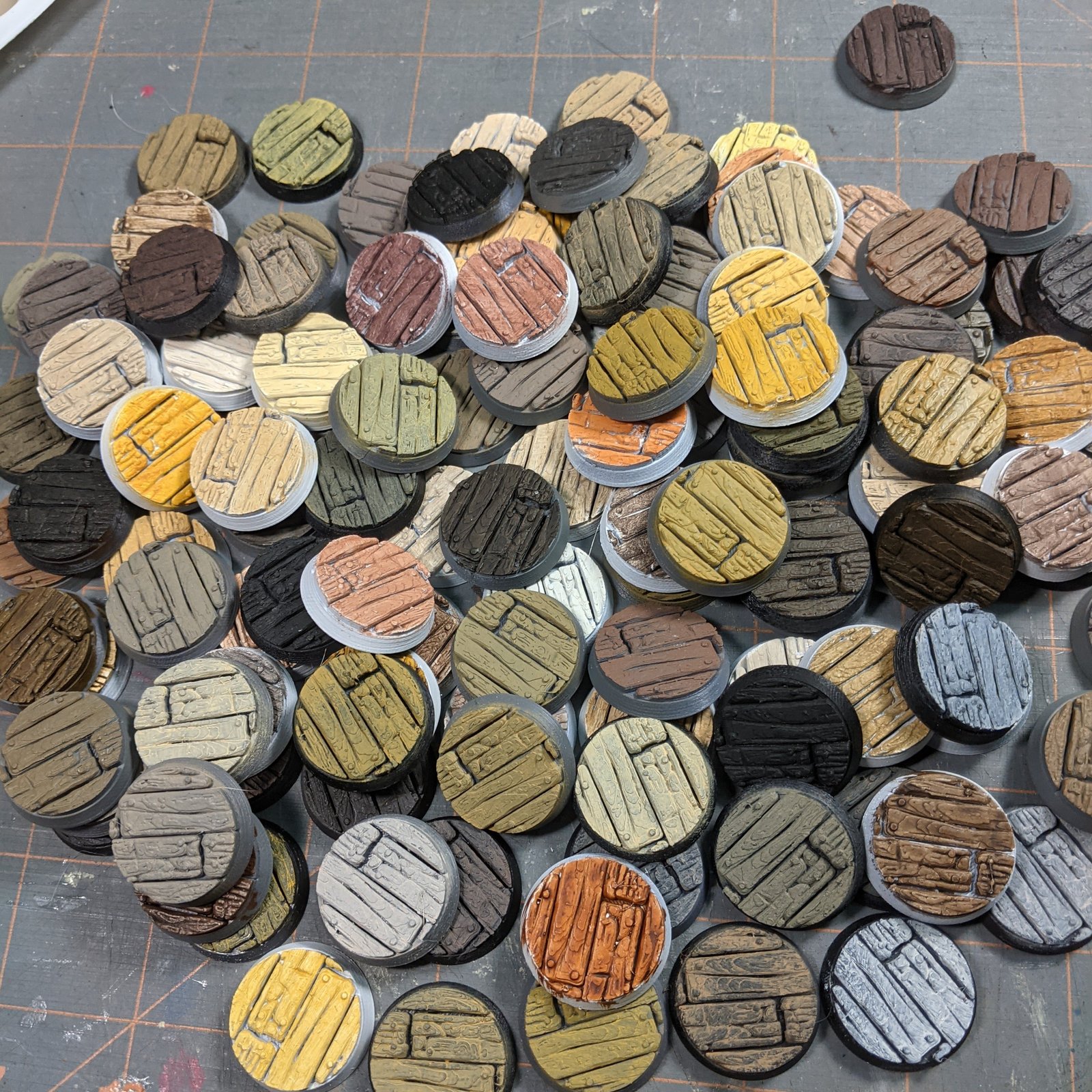 Wood Color Palette on 1 inch round tavern bases